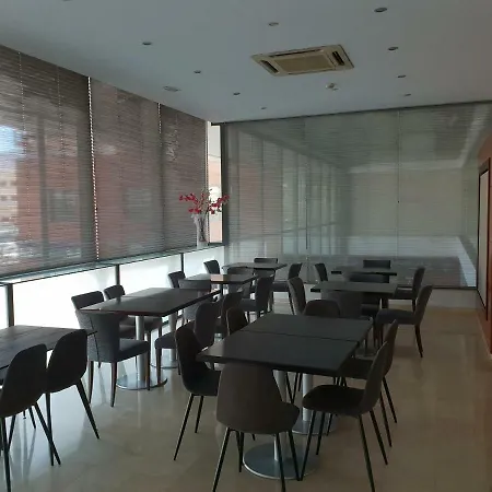 Sant Bonifaci Petrer 3* エルダ